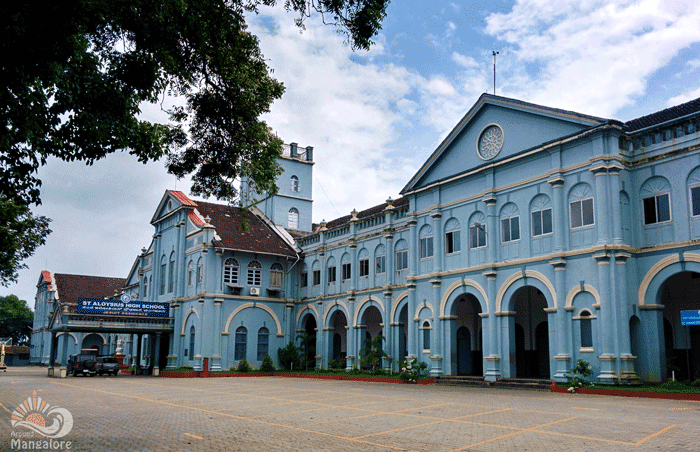 Hyphen Connects: St Aloysius College, Mangalore